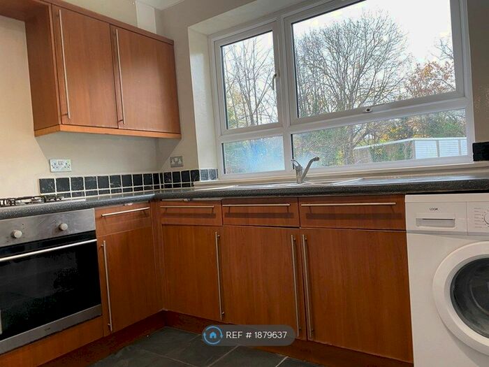 2 Bedroom Flat To Rent In Codrington Hill, London, SE23