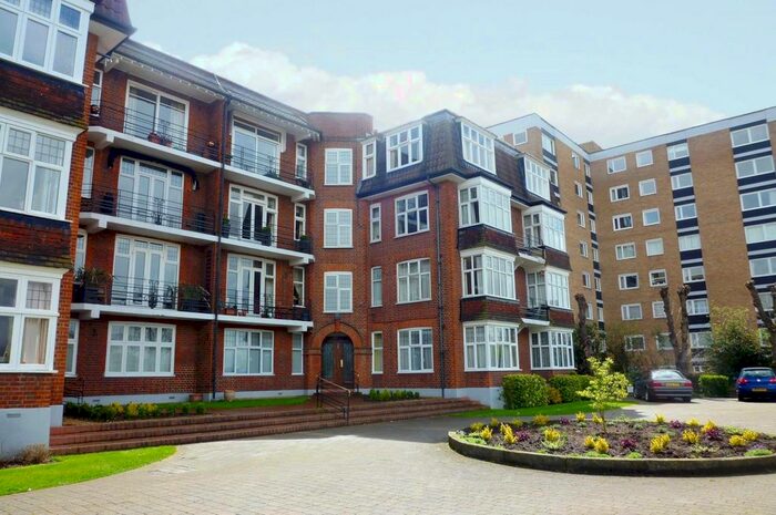 2 Bedroom Flat To Rent In Portsmouth Road, Surbiton KT6