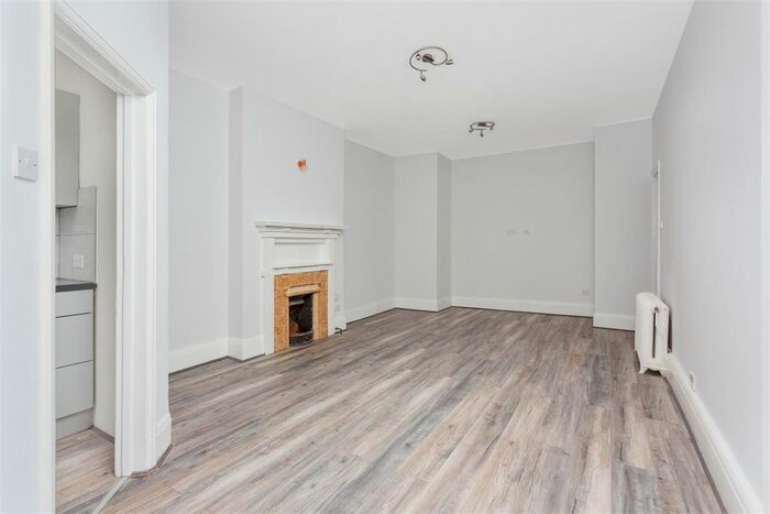 1 Bedroom Flat To Rent In Maida Vale, London, W9