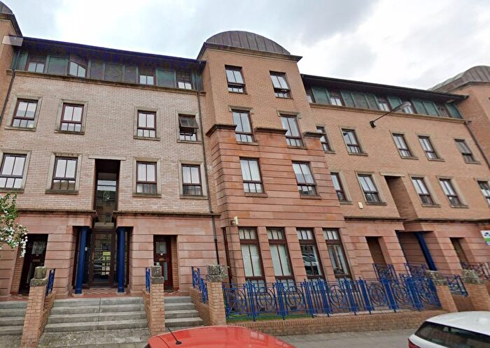 1 Bedroom Flat To Rent In Errol Gardens, Glasgow, G5