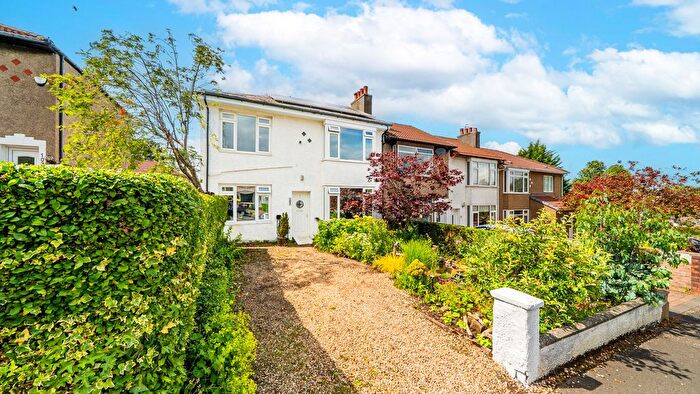5 Bedroom End Of Terrace House For Sale In Stamperland Avenue, Clarkston, G76