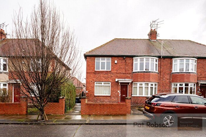 2 Bedroom Flat To Rent In Linthorpe Road, Newcastle Upon Tyne, Tyne And Wear, NE3