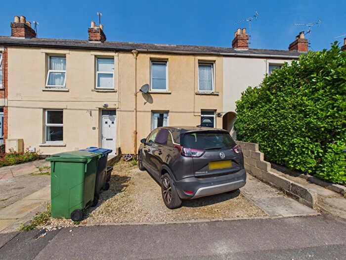 3 Bedroom Terraced House For Sale In Parliament Street, Chippenham, SN14