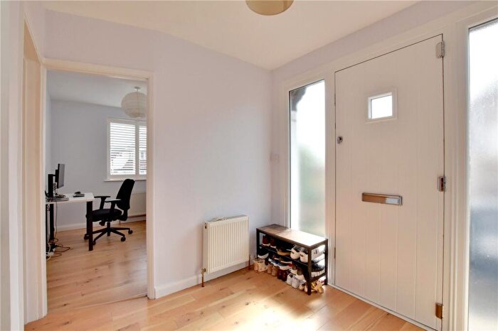 4 Bedroom Semi-Detached House For Sale In Pragnell Road, Grove Park, London, SE12