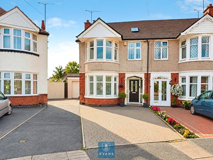 4 Bedroom End Of Terrace House For Sale In Kelmscote Road, Keresley, Coventry, CV6