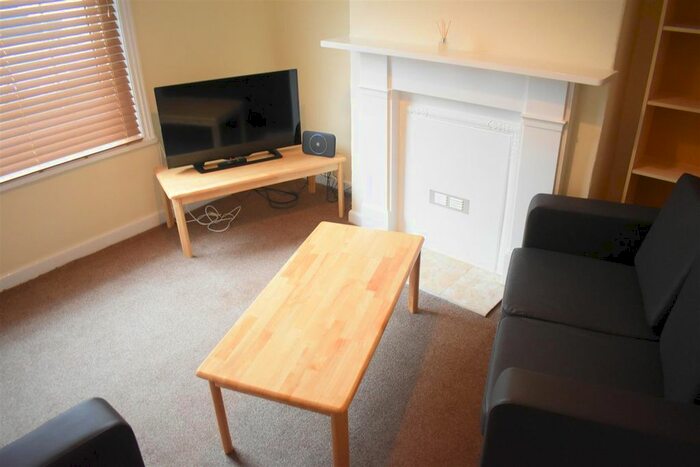 4 Bedroom Terraced House To Rent In Baileys Road, Southsea, Portsmouth, PO5