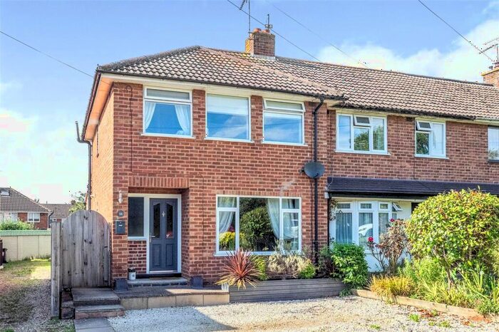 3 Bedroom Semi-Detached House For Sale In Cross Lane, Cubbington, Leamington Spa, Warwickshire, CV32