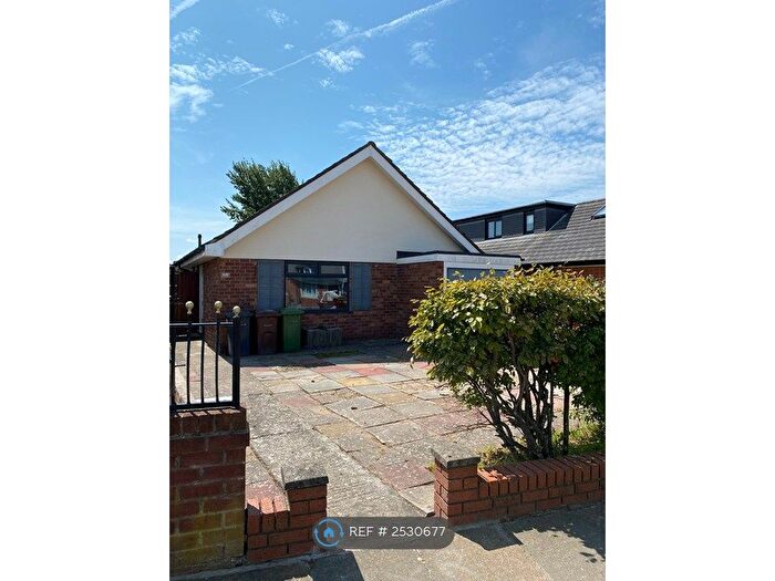 3 Bedroom Bungalow To Rent In Fylde Road, Southport, PR9