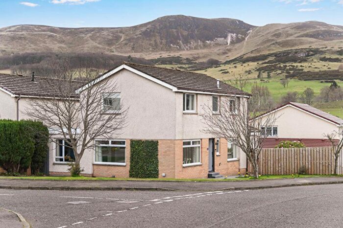 4 Bedroom Detached House For Sale In Tryst Park, Fairmilehead, Edinburgh, EH10