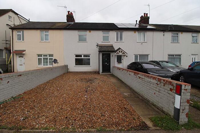 3 Bedroom Terraced House To Rent In Alderton Road, Colchester, CO4