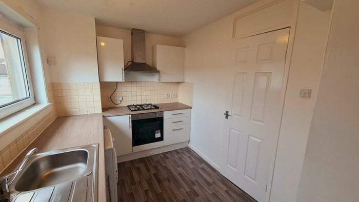 2 Bedroom Apartment To Rent In North Berwick Crescent, East Kilbride, G75