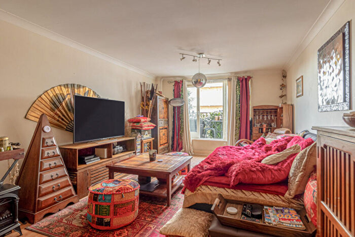 2 Bedroom Apartment For Sale In Odessa Street, London, SE16