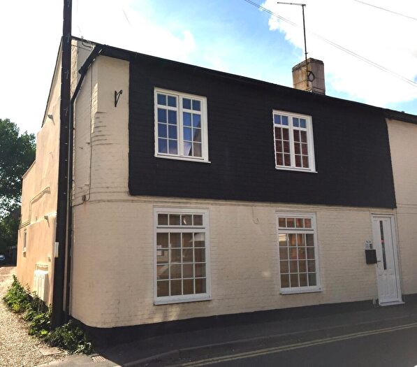 2 Bedroom Flat To Rent In North Street, Wilton, Salisbury, SP2