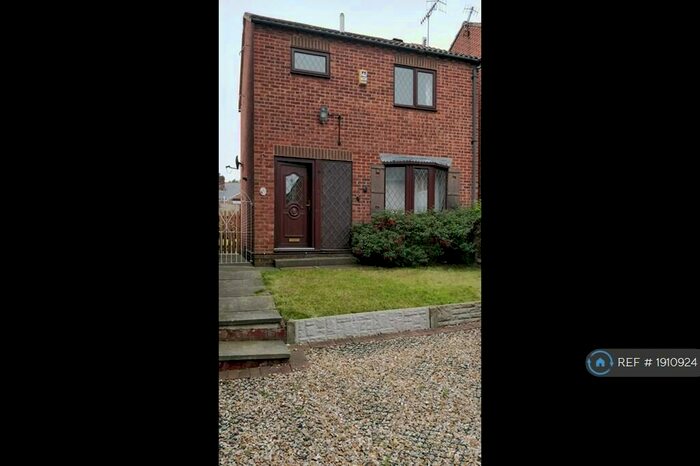2 Bedroom Detached House To Rent In Dearne Street, Sheffield, S9