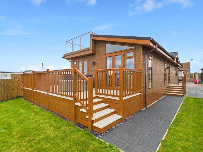 2 Bedroom Lodge For Sale In Bacton, Norwich, NR12