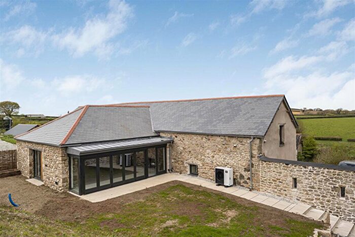 4 Bedroom Semi-Detached House For Sale In Okehampton, EX20
