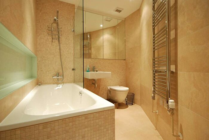 1 Bedroom Flat To Rent In Pond Street, Hampstead, London, NW3