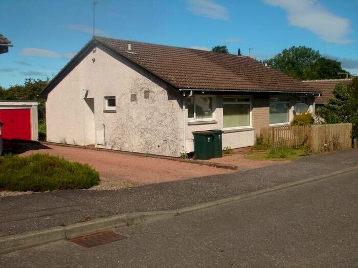 2 Bedroom Bungalow To Rent In 5 Huntingtower Crescent, Perth PH1