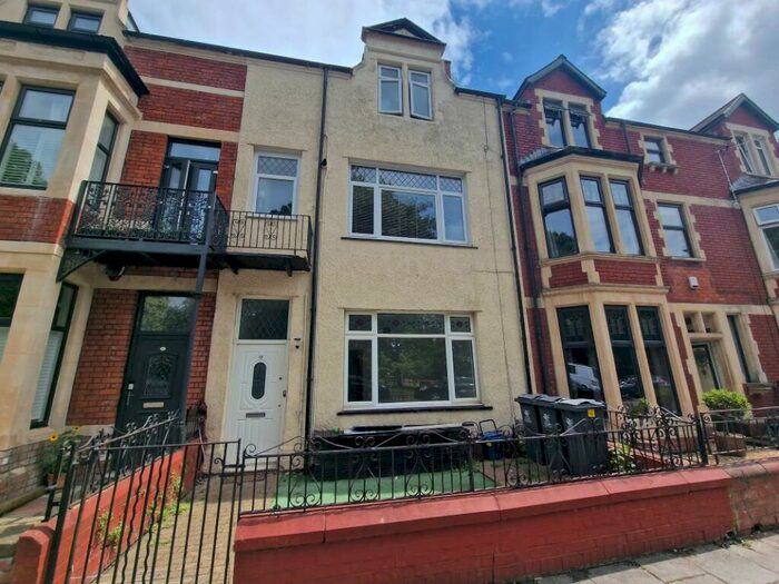 2 Bedroom houses for sale in Chichester Way, CF5, Cardiff