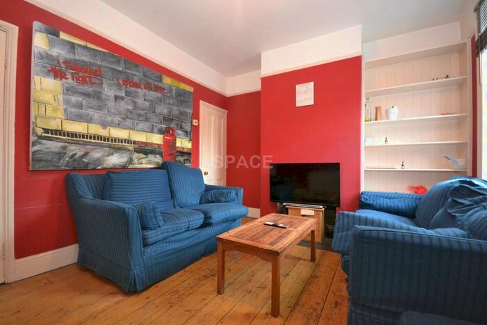 4 Bedroom Terraced House To Rent In Essex Street, Reading RG2