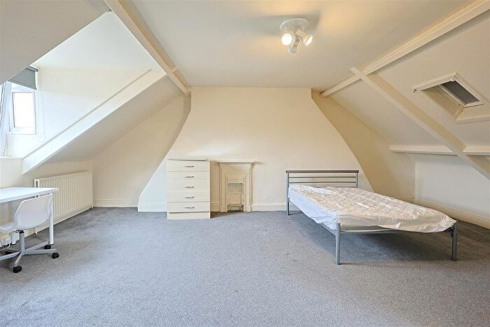 5 Bedroom Terraced House To Rent In Queens Road, Jesmond, Newcastle Upon Tyne, NE2