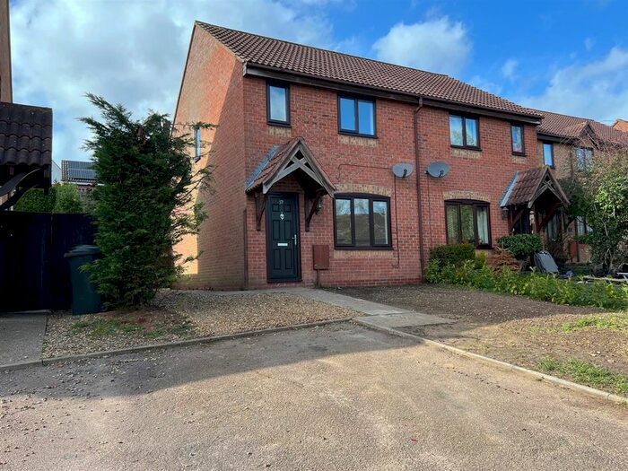 3 Bedroom Semi-Detached House To Rent In Olive Avenue, Newton Flotman, Norwich, NR15