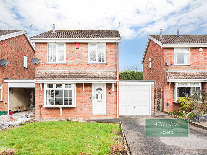 3 Bedroom Detached House For Sale In Pacific Road Stoke-on-trent, ST4