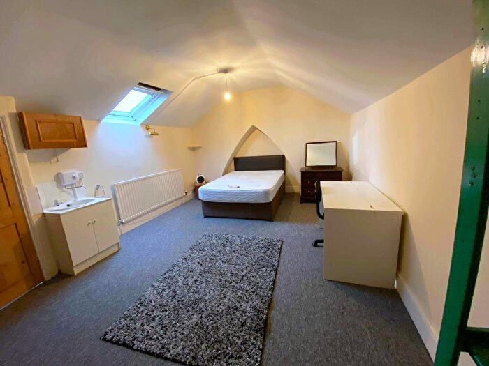 4 Bedroom Terraced House To Rent In Hobart Street, Clarendon Park, Leicester, LE2