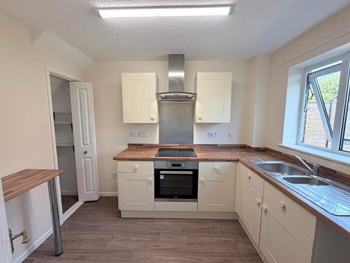 2 Bedroom Property To Rent In Holmes Close, Chippenham, SN15