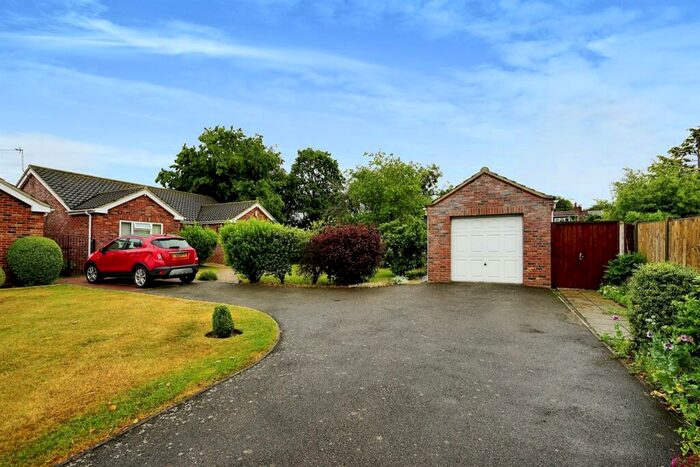 3 Bedroom Detached Bungalow For Sale In Barley Close, Cantley, Norwich, NR13