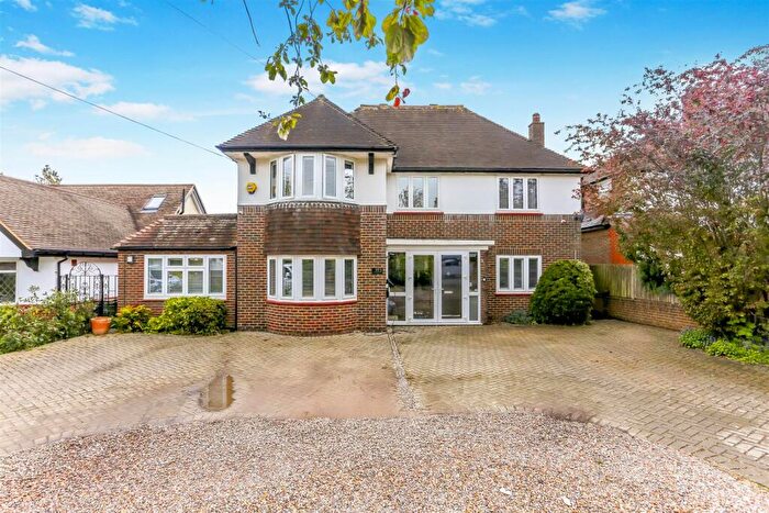 5 Bedroom Detached House To Rent In Banstead Road, Banstead, SM7