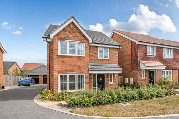4 Bedroom Detached House For Sale In Pettit Place, Shinfield, Reading, Berkshire, RG2