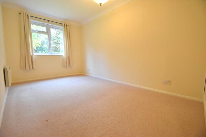 2 Bedroom Apartment To Rent In Clarence Court, Clarence Road, Windsor, Berkshire, SL4