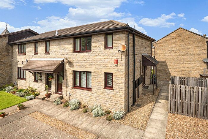 1 Bedroom Flat For Sale In Burras Lane, Otley, LS21
