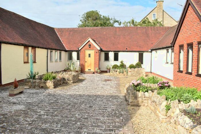 3 Bedroom Barn Conversion For Sale In Kemerton, Tewkesbury, GL20