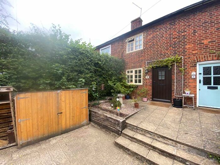 2 Bedroom Terraced House For Sale In New Park Lane, Aston, SG2