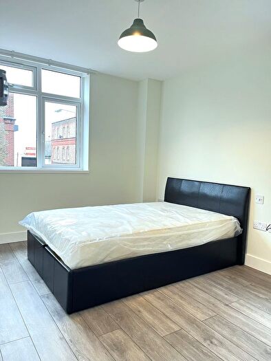 Studio To Rent In King Street, London, W6