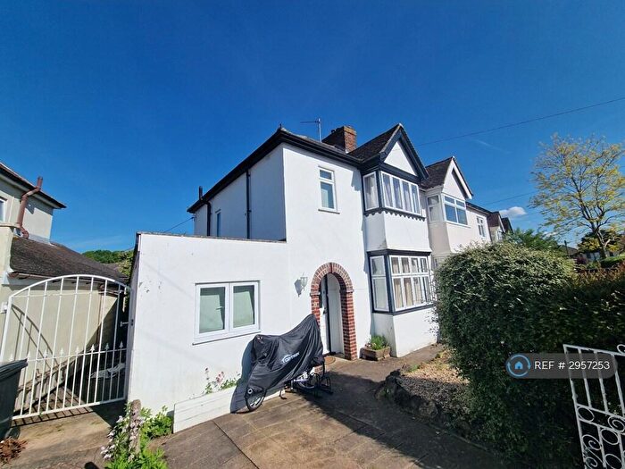 4 Bedroom Semi-Detached House To Rent In St. Peters Road, Abingdon, OX14
