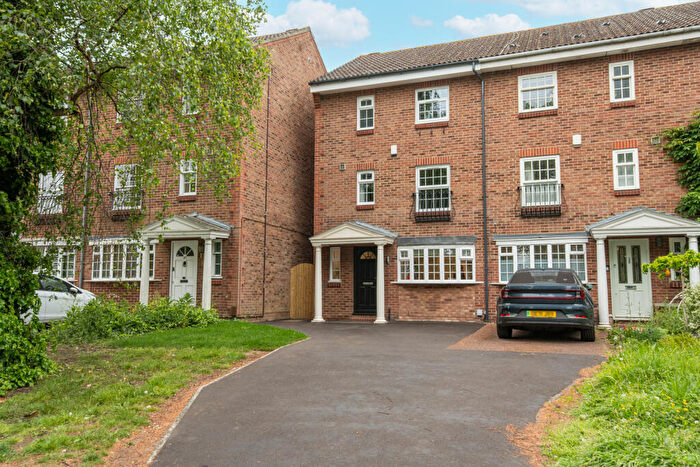 4 Bedroom End Of Terrace House For Sale In Sydenham Avenue, Sydenham, London, SE26