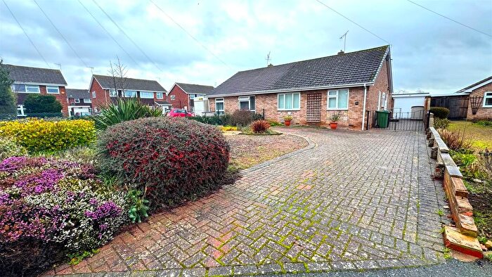 2 Bedroom Semi Detached Bungalow For Sale In Columbia Drive, Worcester, WR2