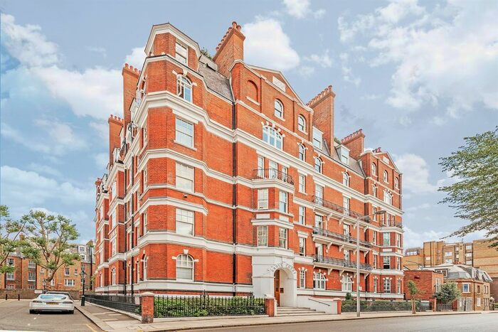 4 Bedroom Flat To Rent In Drayton Gardens, London, SW10