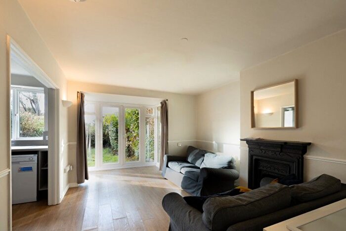 5 Bedroom Property To Rent In Norley Vale, SW15