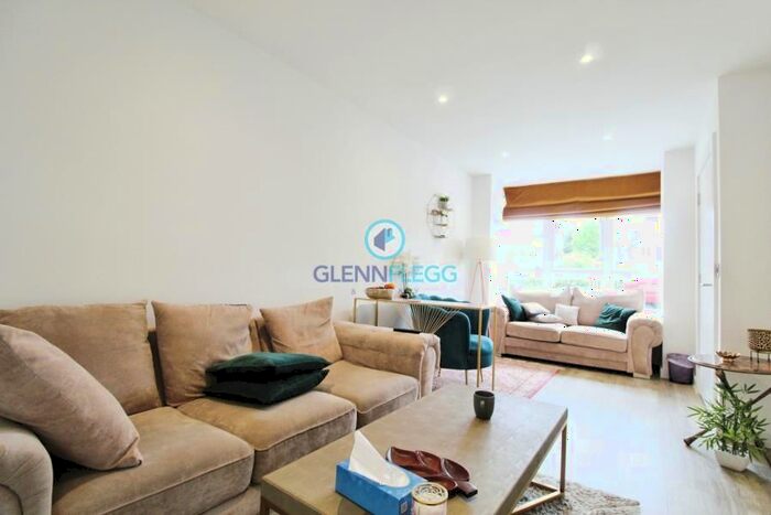 4 Bedroom Property To Rent In St. Denis Close, Taplow, Maidenhead, SL6