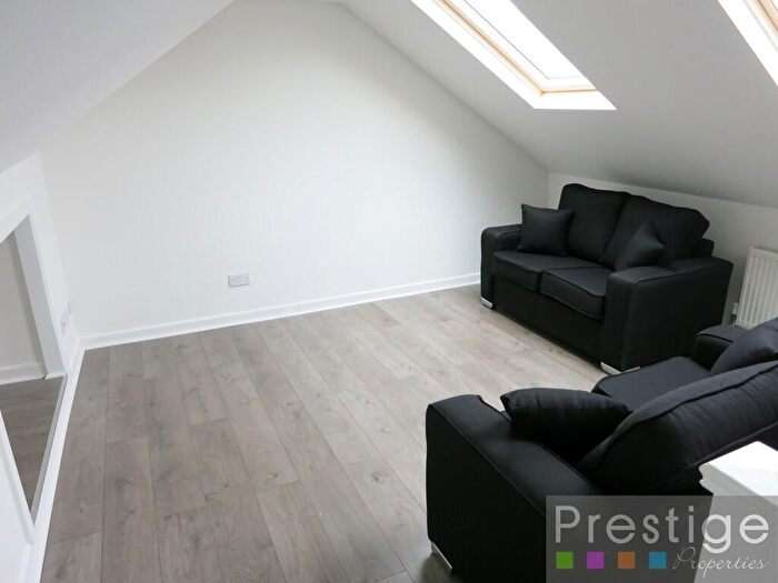 3 Bedroom Maisonette To Rent In St. Margarets Avenue, London, N15