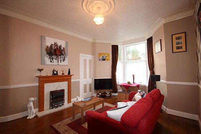 1 Bedroom Flat For Sale In Flat, The Terrace, Rothesay, PA20