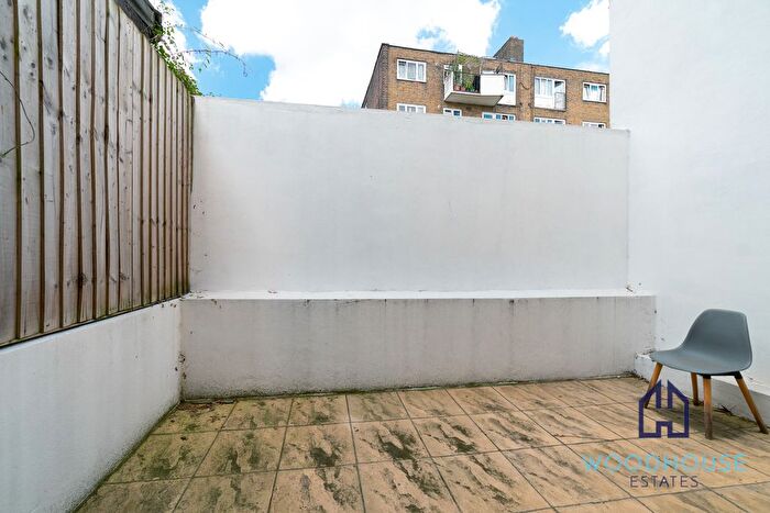 2 Bedroom Flat To Rent In Roman Road, London, E2