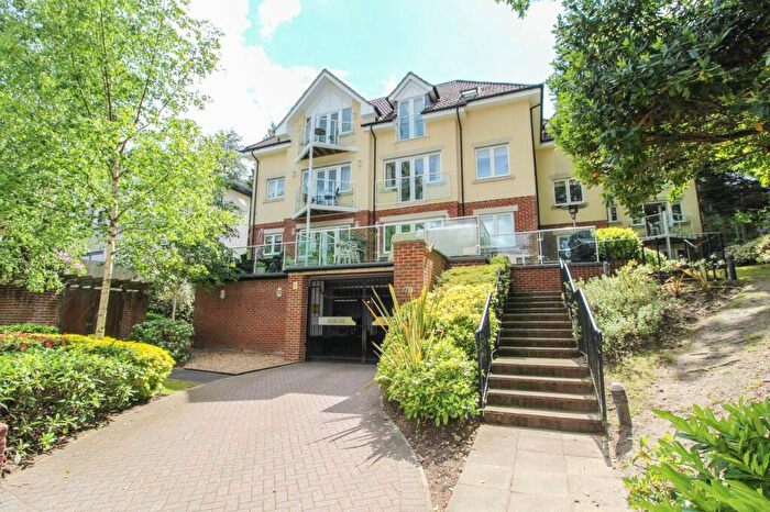 2 Bedroom Apartment To Rent In Surrey Road, Bournemouth, BH4