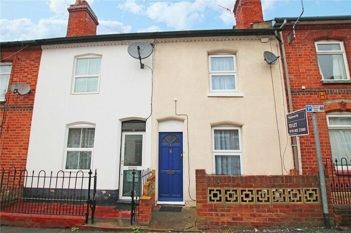 3 Bedroom Terraced House To Rent In Francis Street, Reading, Berkshire, RG1