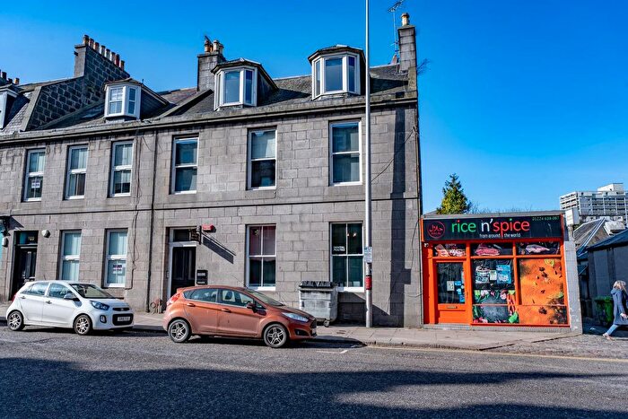 2 Bedroom Flat For Sale In King Street, Aberdeen, AB24