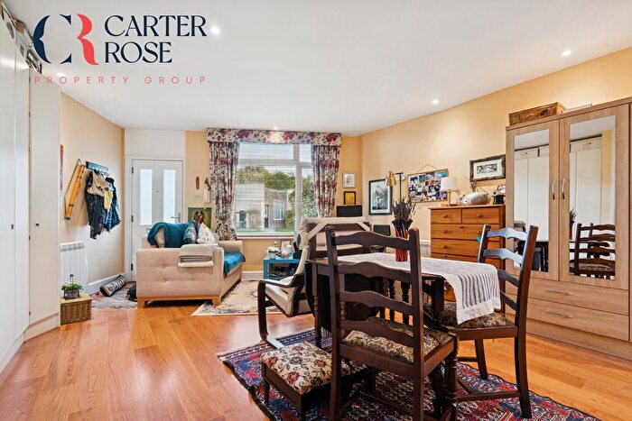 Studio To Rent In The Garden Flats, Leigham Court Road, Streatham Hill, London, SW16